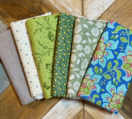 Fat Quarter - Bespoke Bundle - Seagrass
