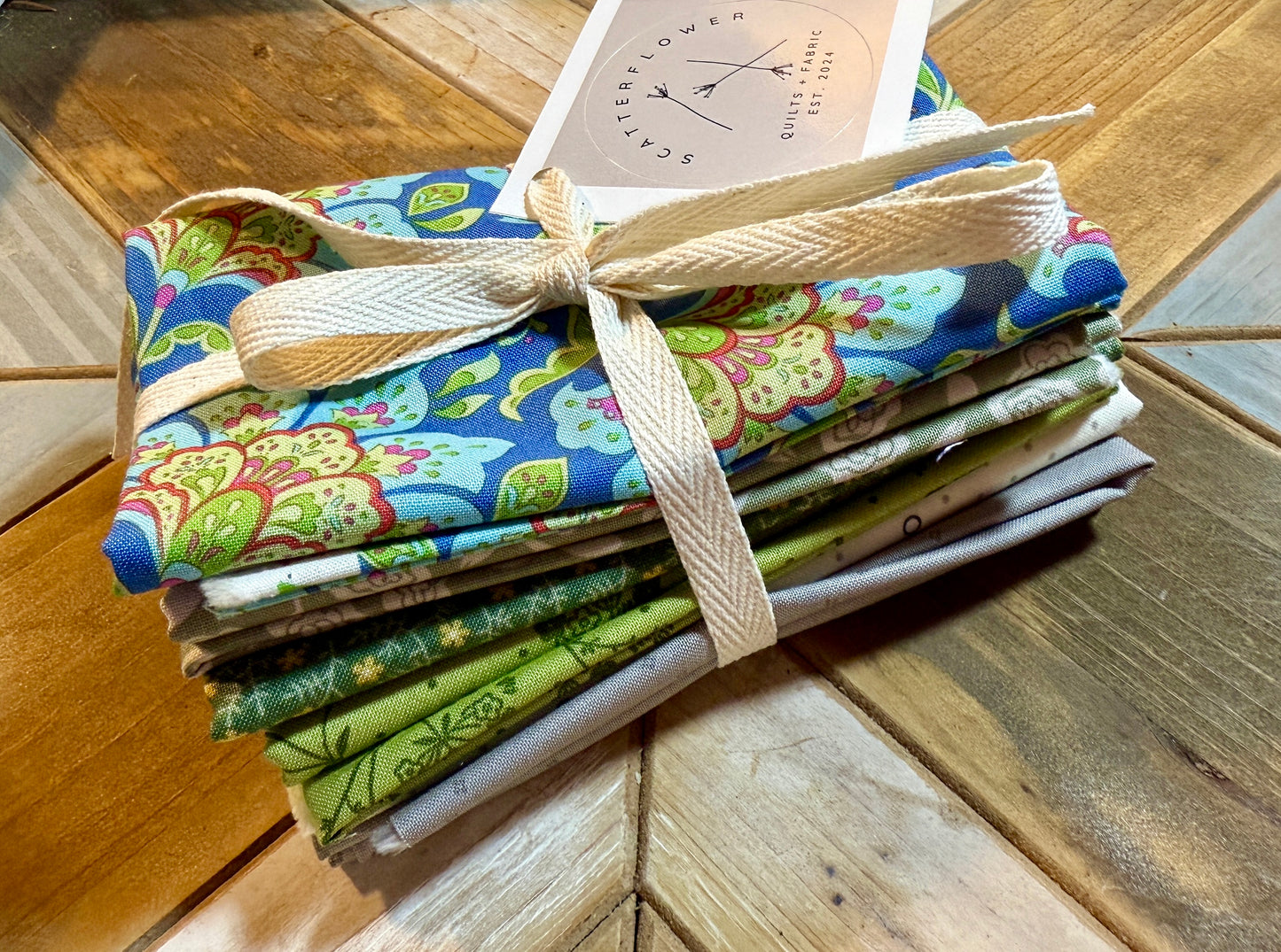 Fat Quarter - Bespoke Bundle - Seagrass