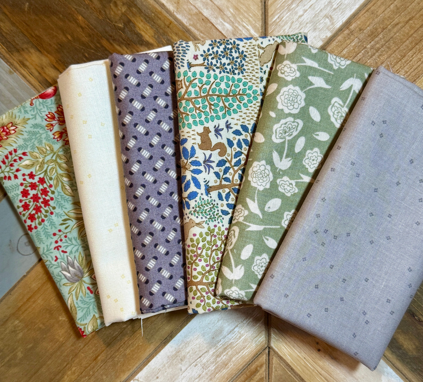 Fat Quarter - Bespoke Bundle - Hedgerow