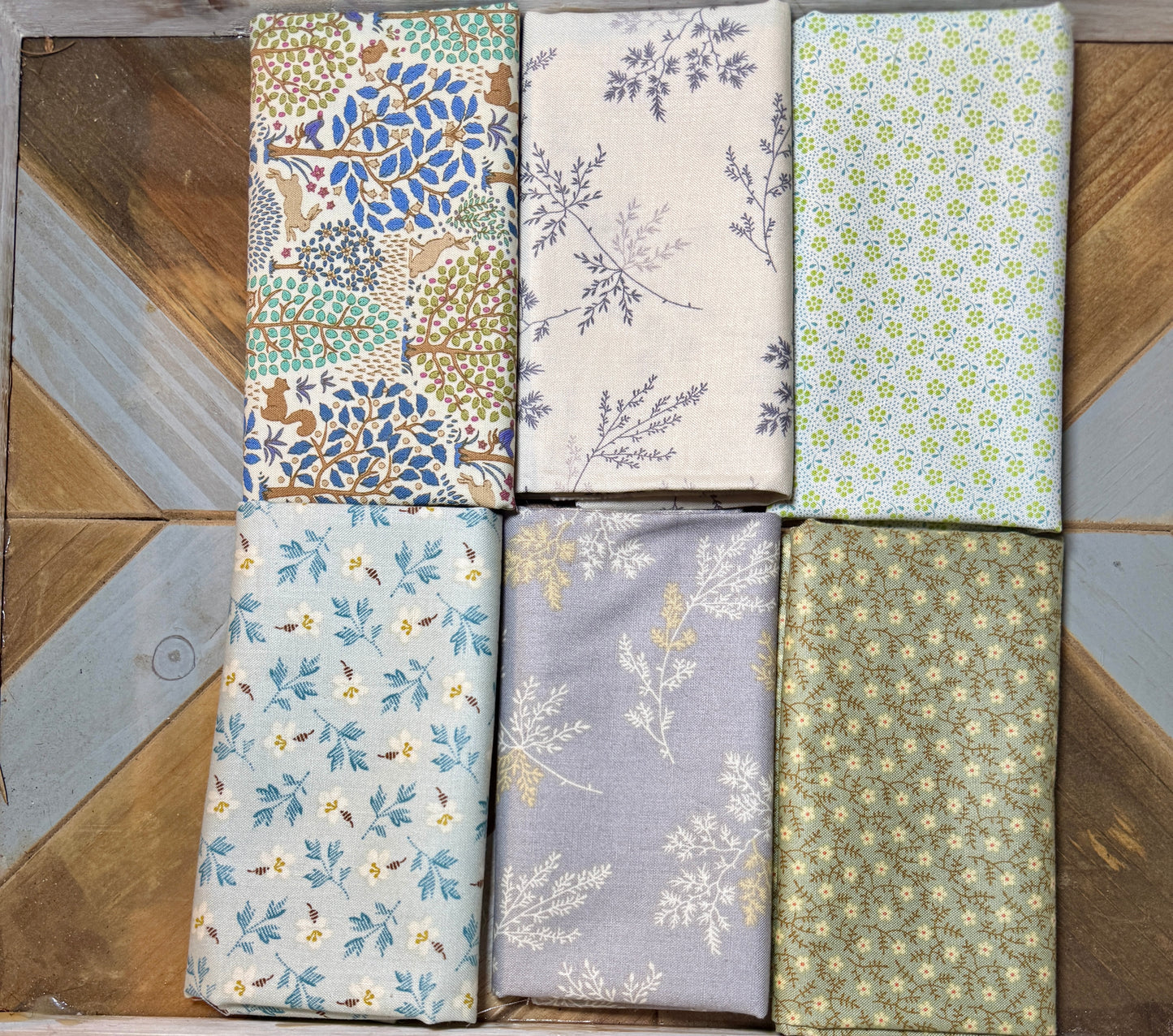 Fat Quarter - Bespoke Bundle - Limestone