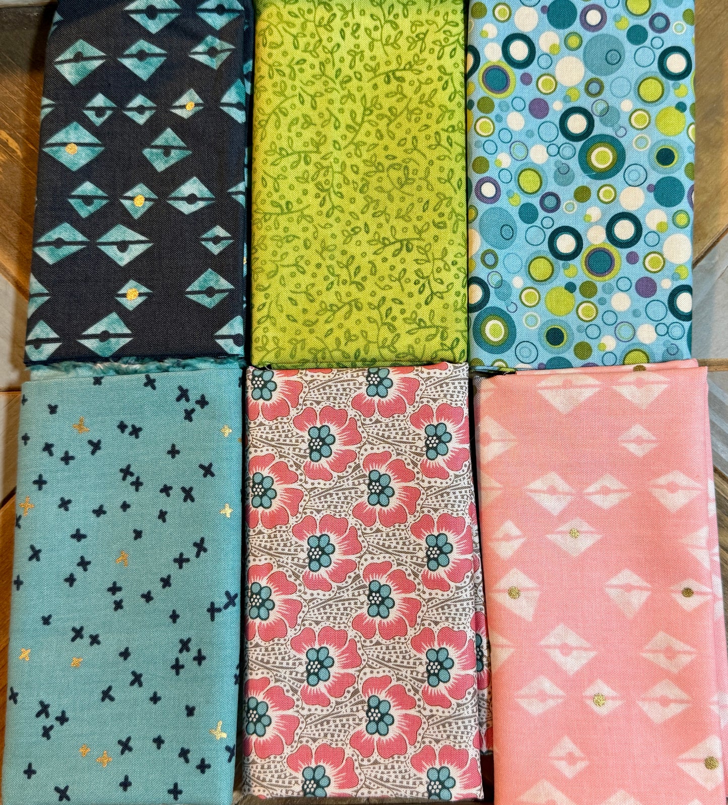 Fat Quarter - Bespoke Bundle - Confetti