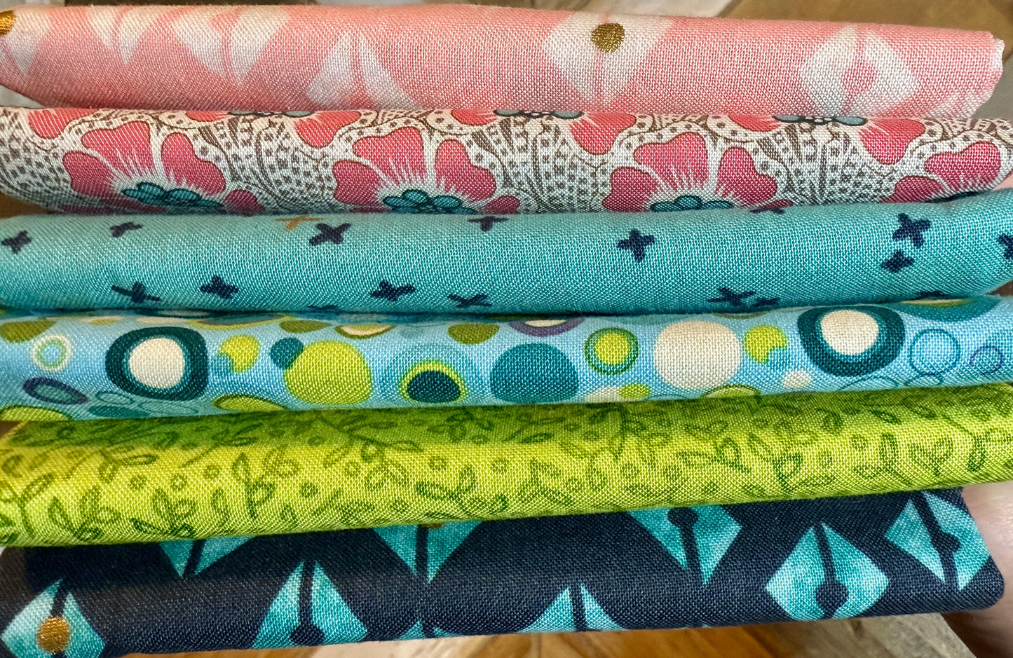 Fat Quarter - Bespoke Bundle - Confetti