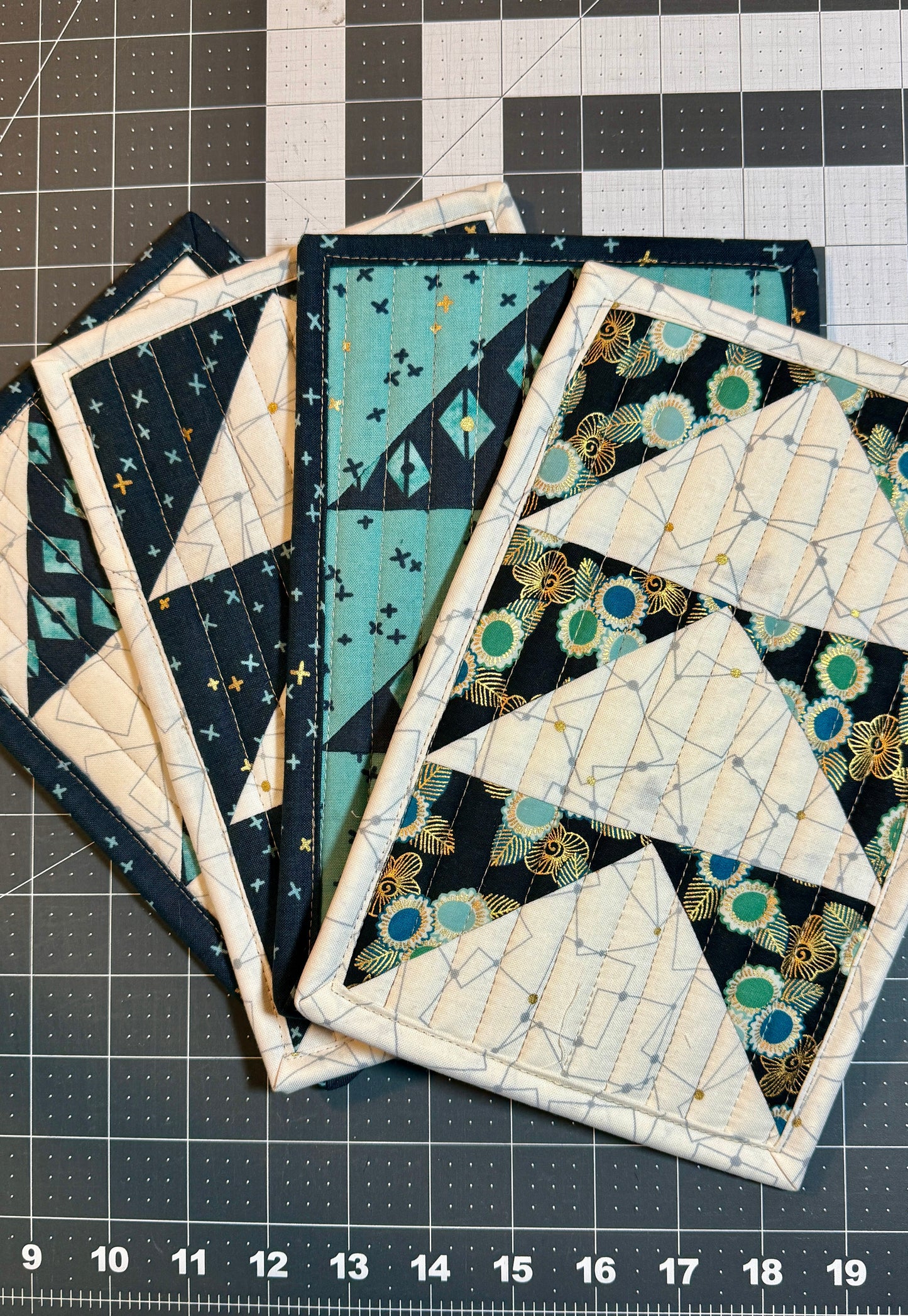 Tea Mat/Mug Rug - Geese - Navy/Navy