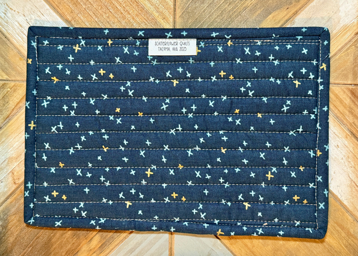 Tea Mat/Mug Rug - Geese - Navy/Navy