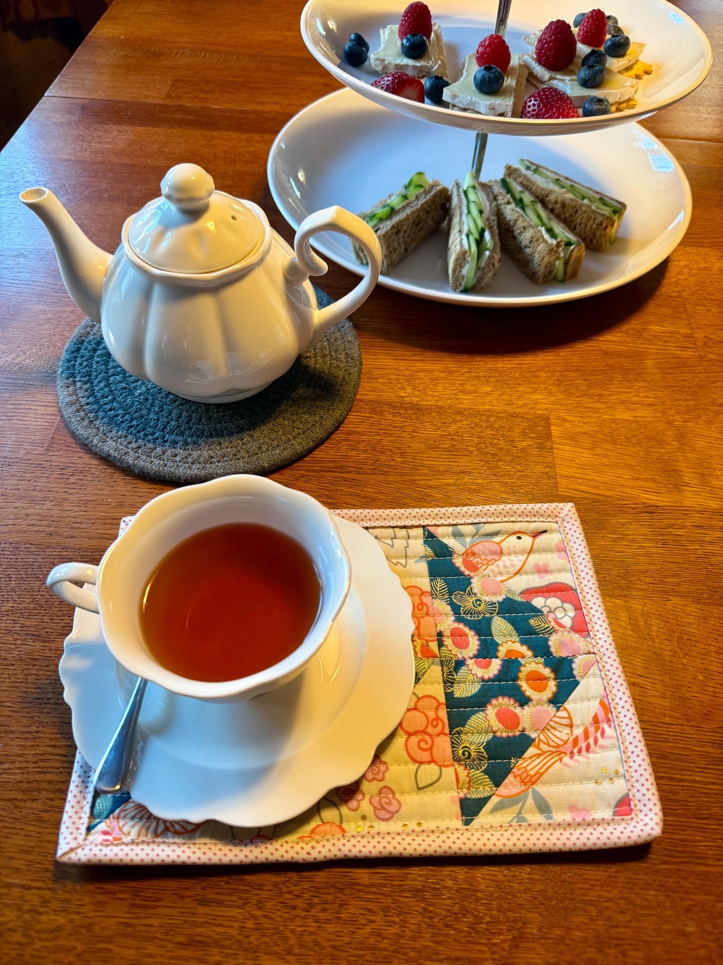 Tea Service/Mug Rug - Geese Navy/Cream