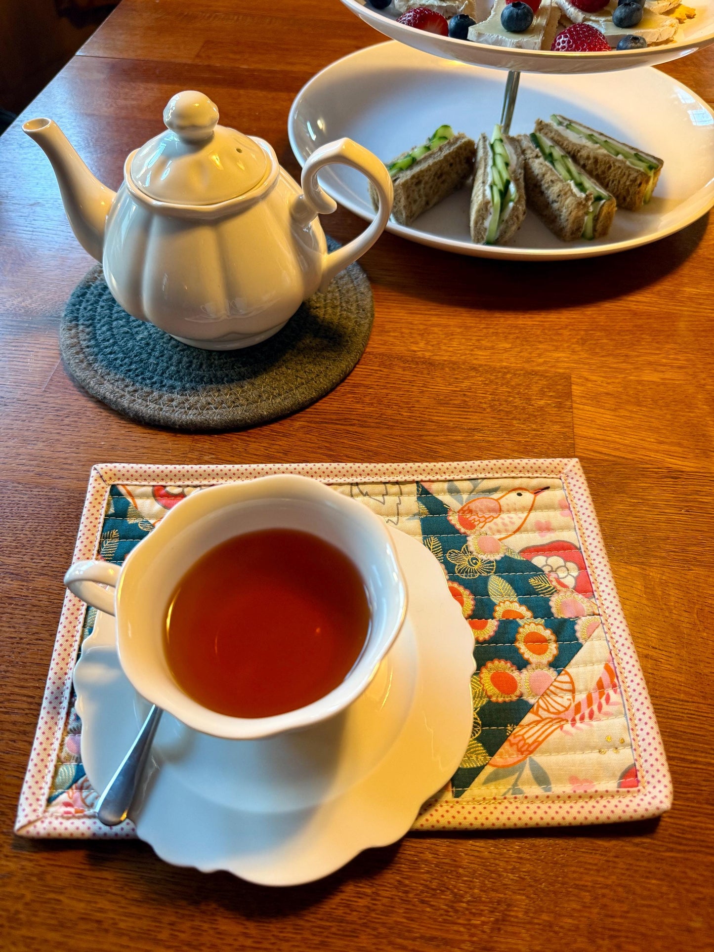 Tea Service/Mug Rug - Geese Navy/Cream