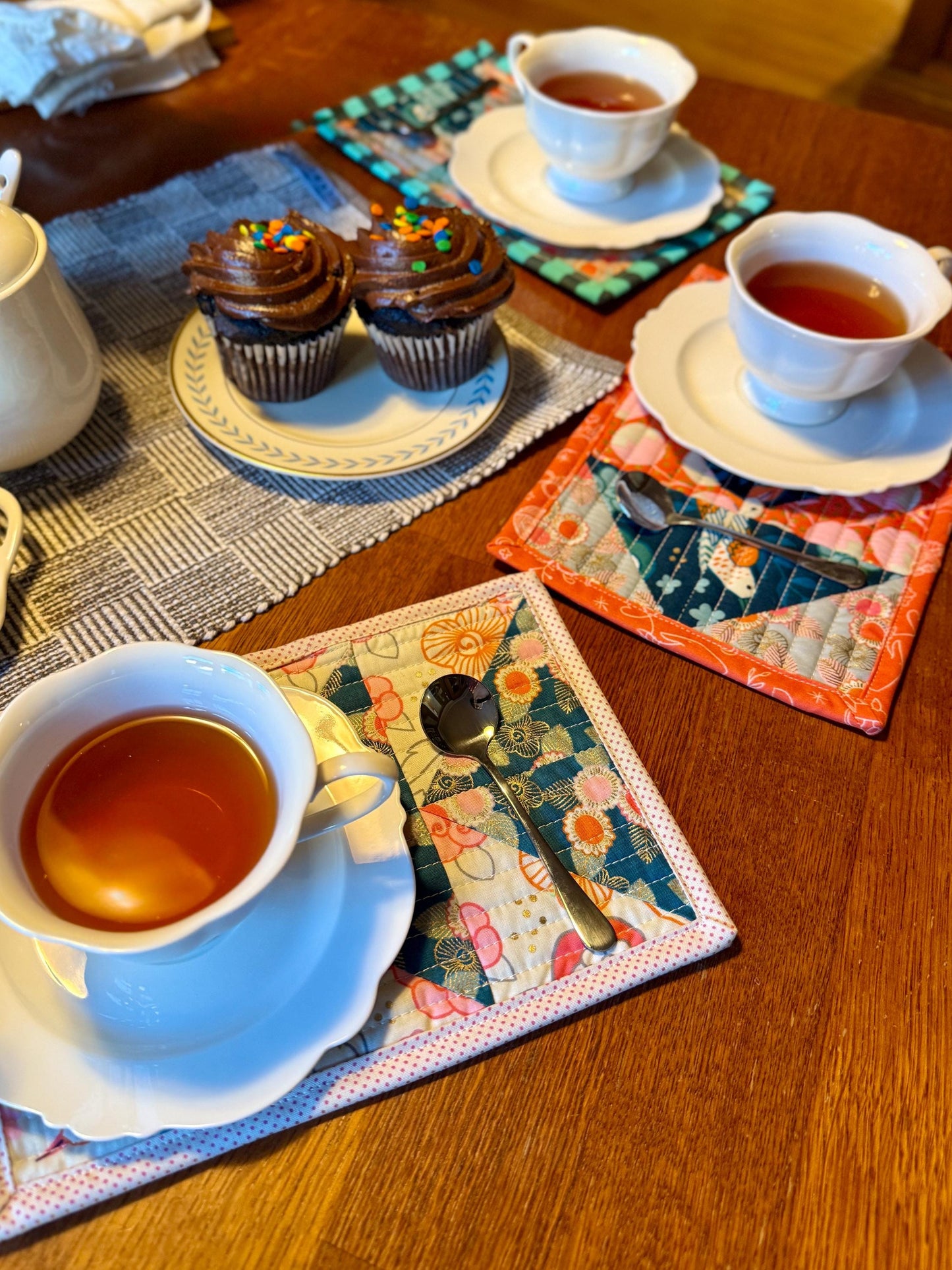 Tea Service/Mug Rug - Triangle Green/Yellow